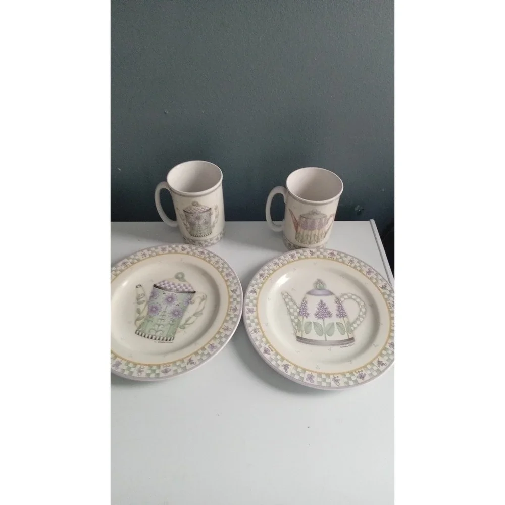 Debbie Mumm charming teapot